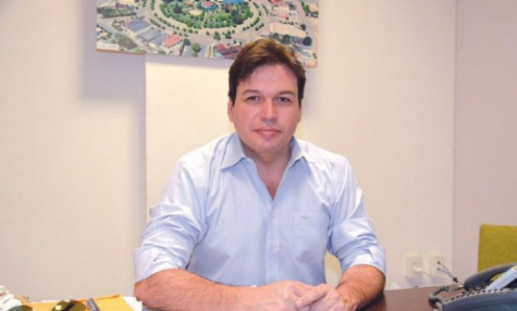 Roberto Farias 